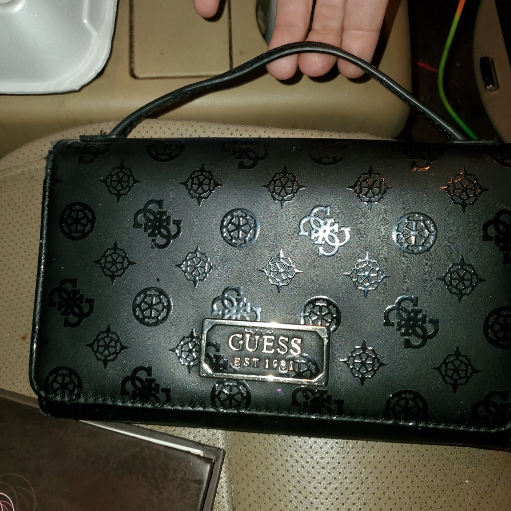 Guess wallet - Picture 2 of 2